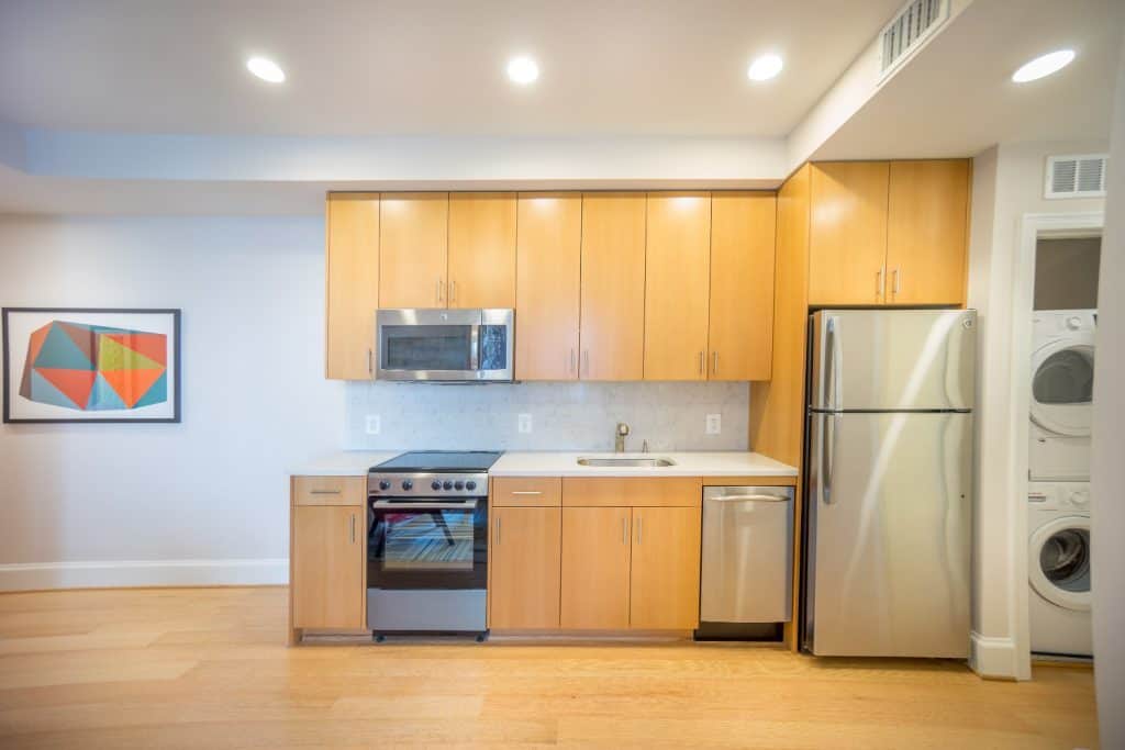 Sutton Plaza Apartment Kitchen